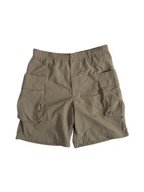 Uniqlo Men's Cargo Shorts in Stone Brown